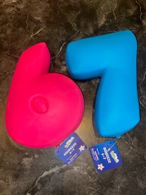 VIRAL Squeeeze 6-7 Jumbo Non-toxic Squish